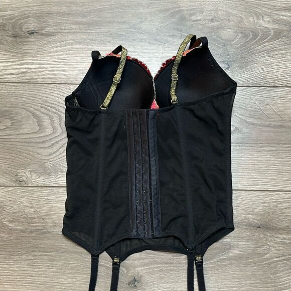 Victoria’s Secret Embroidered Push Up Garter Slip Red And Black Size 34C - Picture 8 of 12